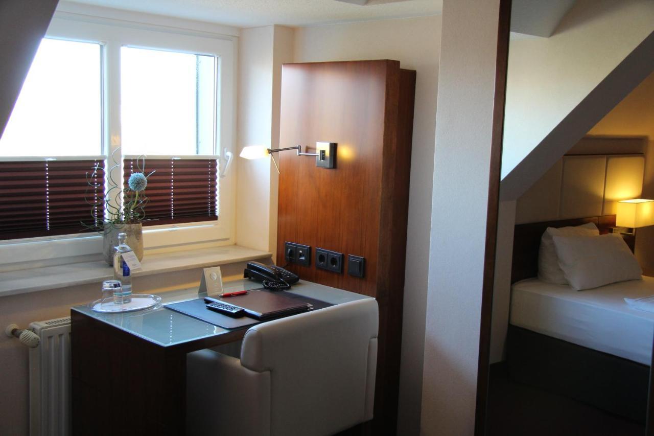 Adena 2* Bremerhaven